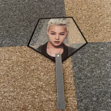 BIGBANG G-DRAGON 육각형 부채