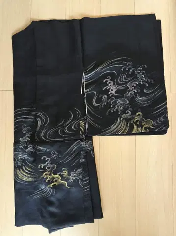순수 실크 겉옷 블랙 파도 패턴 금은 자수 문양 일본 의류