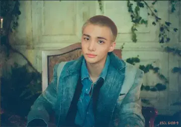 StrayKids 기간 한정반 Hyunjin Hollow