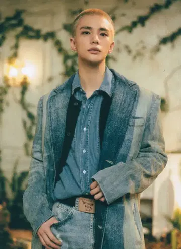 StrayKids 기간 한정반 Hyunjin Hollow 양면