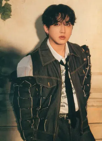 StrayKids 기간 한정반 Changbin Hollow 양면