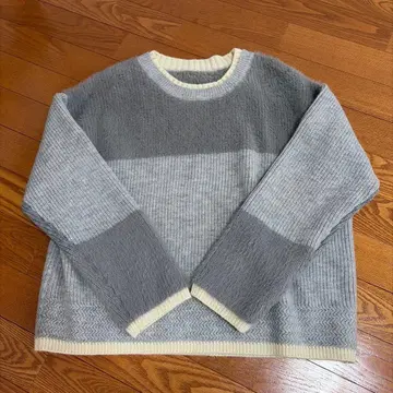 Jena espace merveilleux 라인 배색 페더 니트