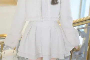 미셸 마카롱 슬림 레그 화이트 트위드 스커트 XS