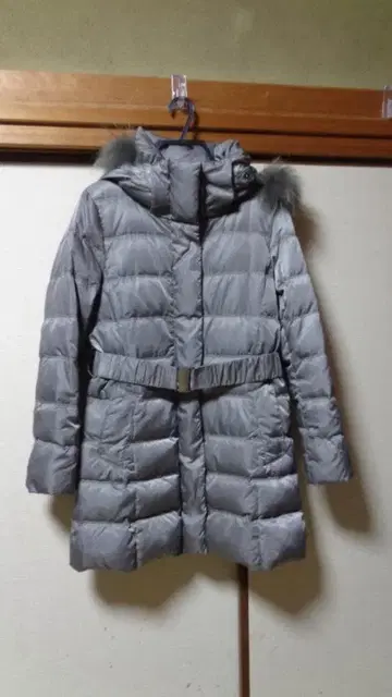 클리닝 완료 SEIZE 고급 다운 90% 페더 10% 다운 코트 3