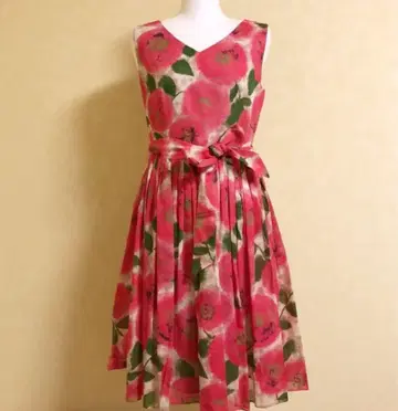 시빌라 핑크 꽃무늬 원피스