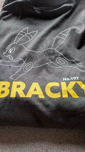 포켓몬 블래키 롱T셔츠