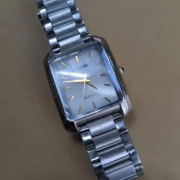 작동품. REGUNO 쿼츠 손목시계 실버