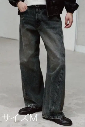 VINTAGE WASHED CURVED DENIM 사이즈 M WYM