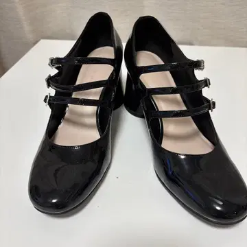 찰스앤키스 블랙 에나멜 스트랩 하이힐 청키힐 38