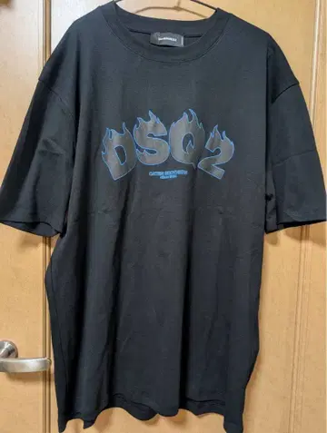 DSQ2 프레임 로고 오버 사이즈 T셔츠 블랙
