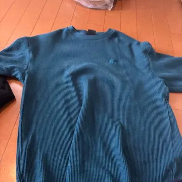 뉴발란스 다크 틸 티셔츠 M 사이즈