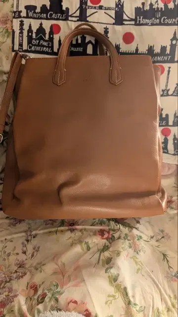 DESMO 데즈모 카멜 브라운 가죽 토트백 이탈리아제 A4 세로형