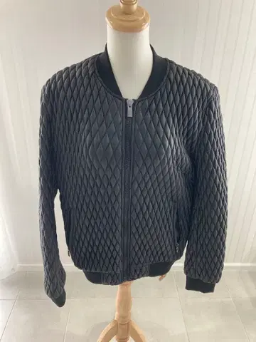 블랙 퀼팅 봄버 자켓