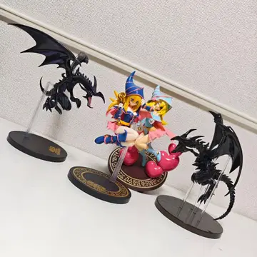 유희왕 블랙 매지션 걸 HereDitail 피규어 레드 아이즈