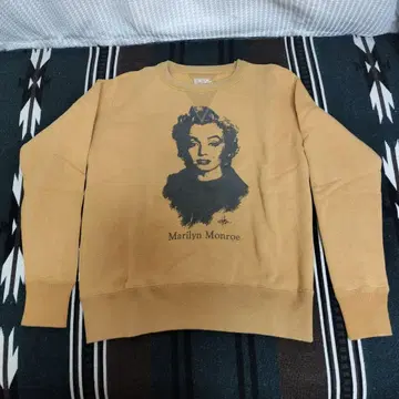 토이즈 맥코이 마릴린 몬로 티셔츠 사이즈 M