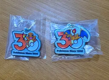 포켓몬 30주년 메탈 참 마스코트 파이리 리자몽 2개 세트