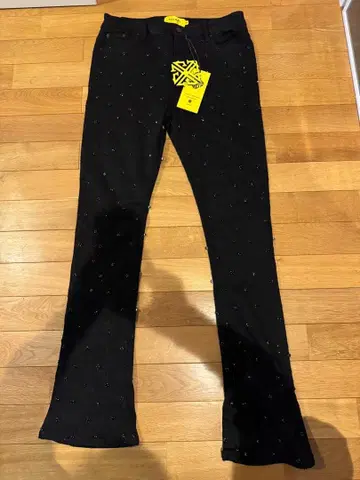 GUAPI EMBLLISHED DENIM