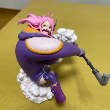 원피스 피규어 보라색 공격적인 포즈