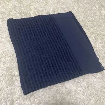 컨디션 최상 엠포리오 아르마니 스톨 숄 네이비 실크 레이온