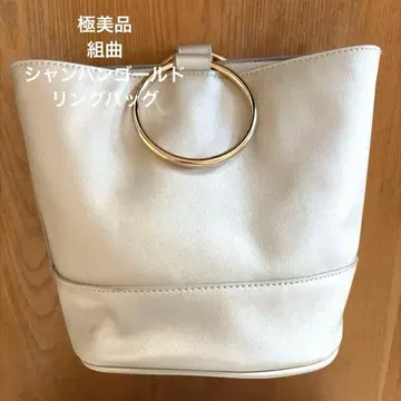 컨디션 최상 쿠미쿄쿠 샴페인 골드의 숄더백 핸드백