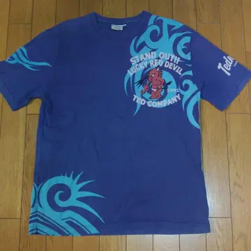 Ted Company Lucky Red Devil T셔츠 42사이즈