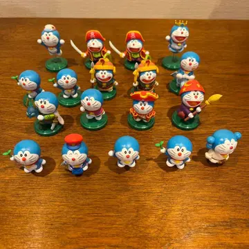 도라에몽 피규어