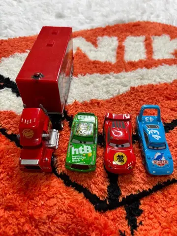 카즈 토미카 4대 세트