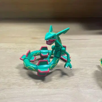 몬코레 레쿠자 피규어