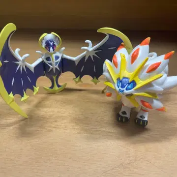 몬코레 루나아라 솔가레오 피규어 세트