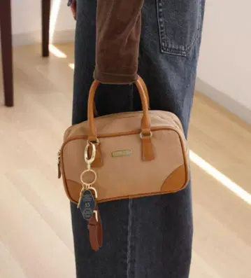 OUTDOOR PRODUCTS x SLOBE 별주 스퀘어 숄더백