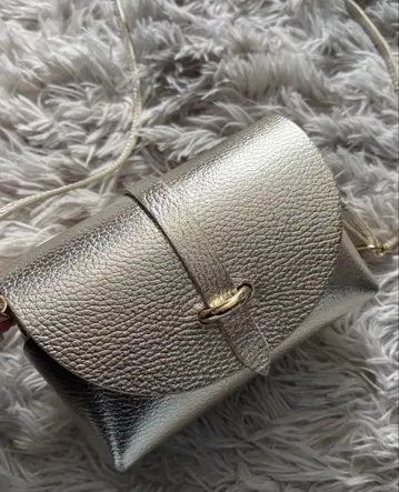 URBAN RESEARCH 가죽 미니 숄더백 샴페인 골드