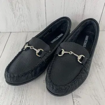 [컨디션 최상] MINNETONKA 가죽 모카신 23cm 킬티 비트 블랙
