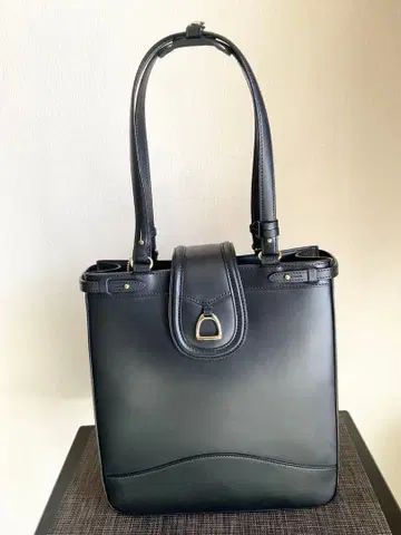 카반노 이타가키 천연 가죽 숄더백 블랙 본점 한정판 1점 컨디션 최상