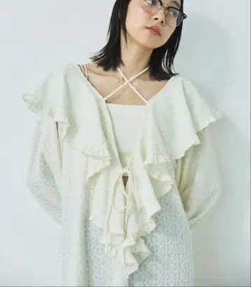 MIRROR STOKE/프릴 칼라 멀티웨이 블라우스