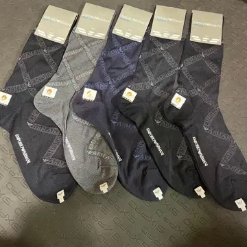 엠포리오 아르마니 삭스 5켤레