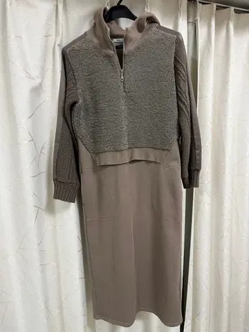 RADIATE 후드 부착 브라운 니트 원피스