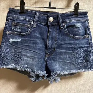 플라워 자수 데님 숏팬츠 아메리칸 이글