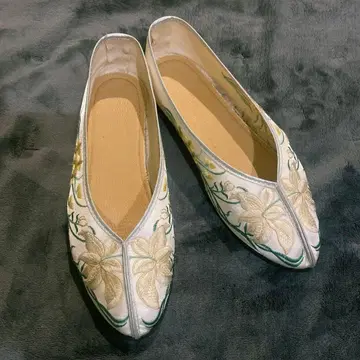 백합 자수 차이나 슈즈