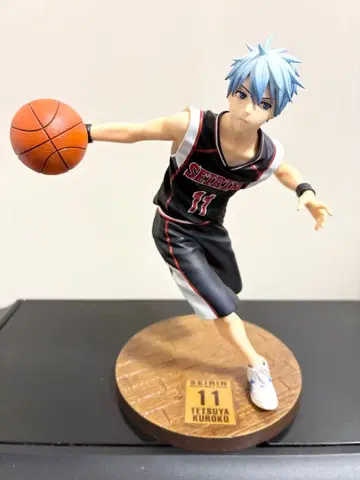 쿠로코의 농구 메가하우스 피규어 쿠로코 테츠야 검은 유니폼