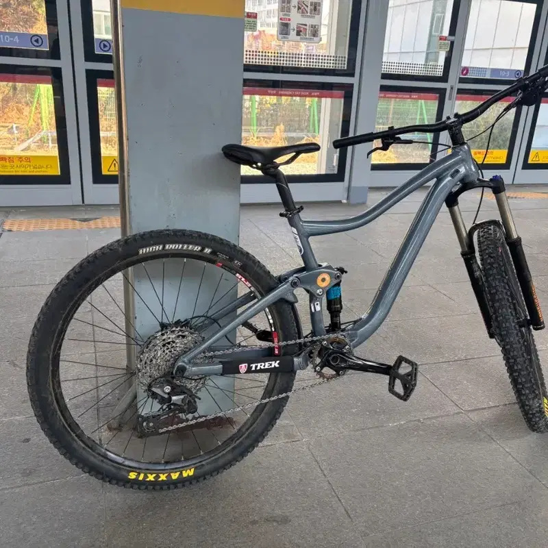 자이언트 트랜스 풀샥 mtb 자전거 판매 대차 합니다