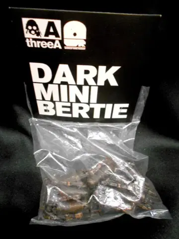 ThreeA WWR DARK MINI BERTIE