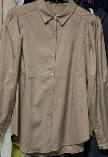 뮤닉 일본제 올리브 그린 새틴풍 긴팔 셔츠 택 포함 새상품