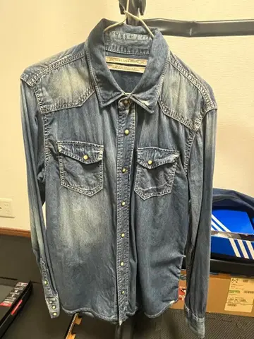 HERITAGE STONE 데님 셔츠 M 사이즈