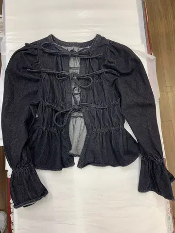 세련된 다크 그레이 데님풍 셔츠 긴팔 사이즈 Free