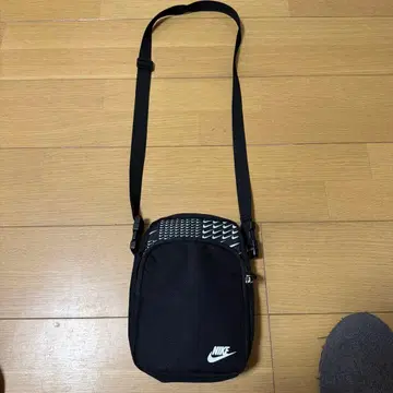 Nike 블랙 숄더백