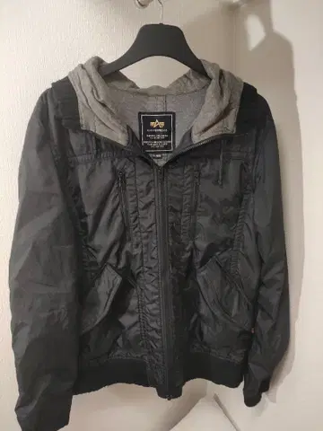 알파인더스트리 나일론 자켓 후드 부착 블랙