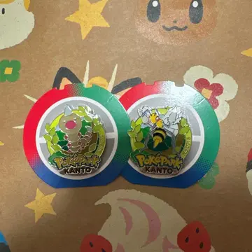 포케파크 칸토 한정판 핀 배지