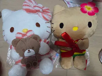 헬로키티 봉제 인형 2체 세트