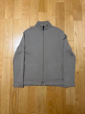 EMPORIO ARMANI 드라이버 니트