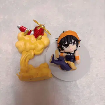 POPMART 죠죠의 기묘한 모험 나란차 피규어 황금의 바람